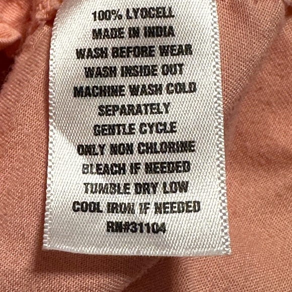 “New Directions” Blouse - Picture 8 of 8